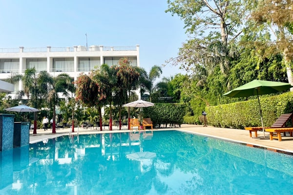 Swimming Pool, Jim Corbett Resort with swimming pool
