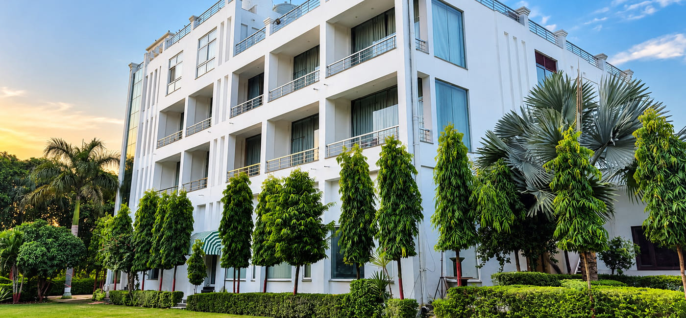 Best Hotel in Jim Corbett